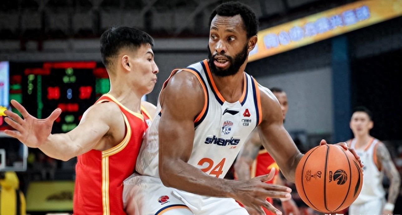 绝妙调整！广厦101-93击败上海挽回颜面，王博“弃2人”是关键